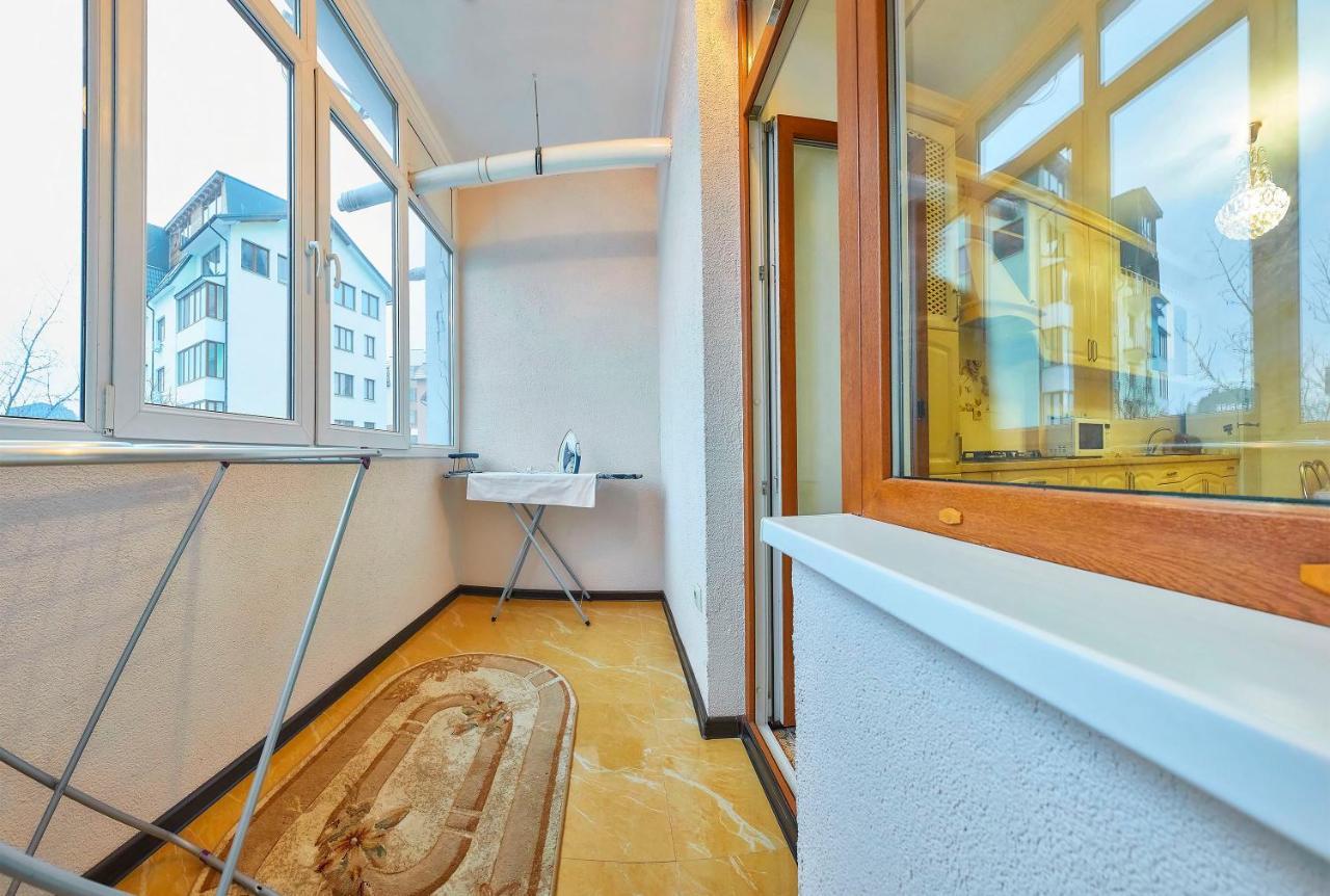 Luxury Apartments Truskavets Eksteriør bilde